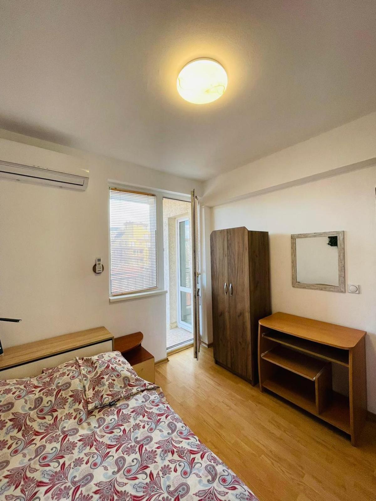 Apartment широк център варна15 минути до центъра Varna